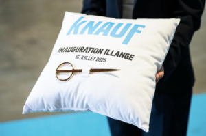 Lire la suite à propos de l’article Inauguration de l’unité de production de dalles de plafonds : une étape clé pour Knauf et le territoire